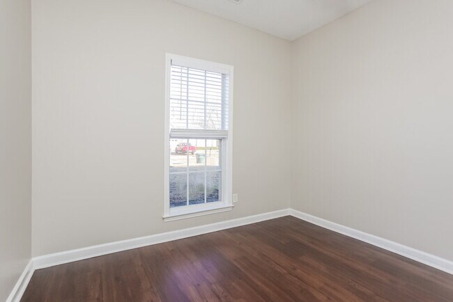 Building Photo - 8249 White Wing Ln