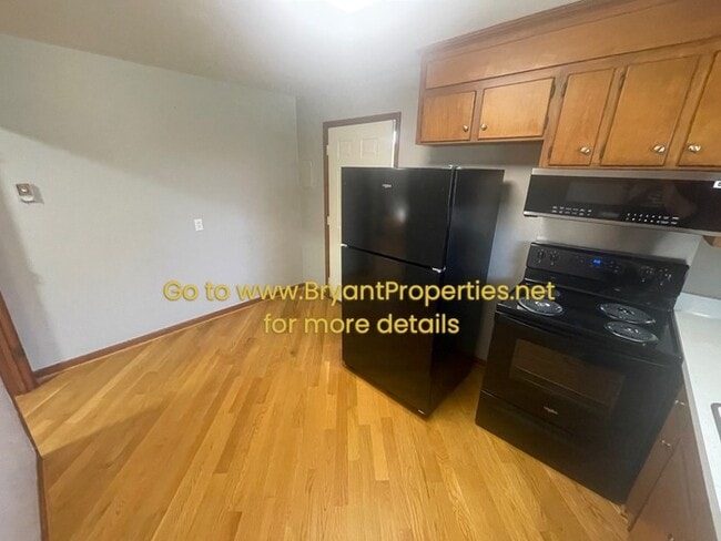 Building Photo - Duplex