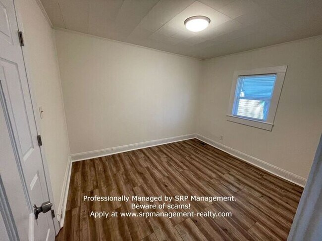 Building Photo - 2 BR / 1 BA Renovated Home for Rent in Gas...