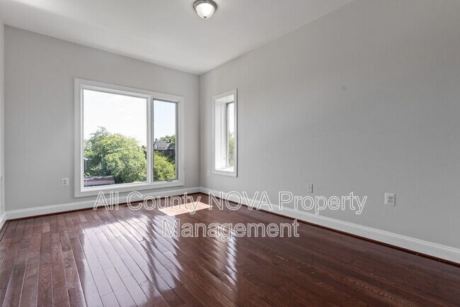 Building Photo - 1384 Talbert Ct SE