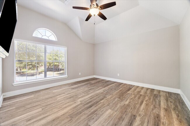 Building Photo - 16523 E Canterra Cir