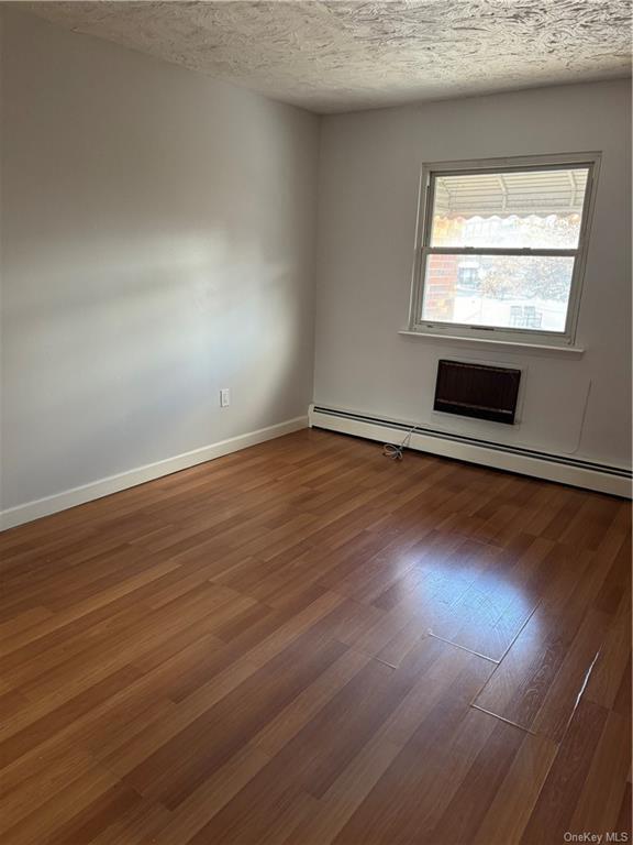 Building Photo - 4171 Throgs Neck Expy