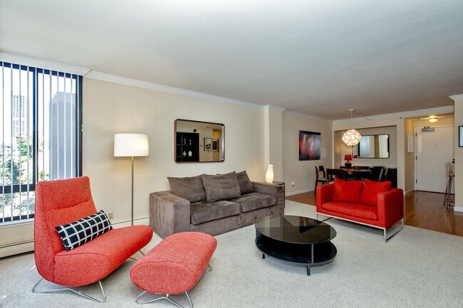 Building Photo - 900 Bush St