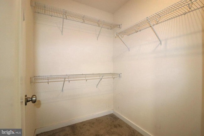 Building Photo - 414 Waverley Dr