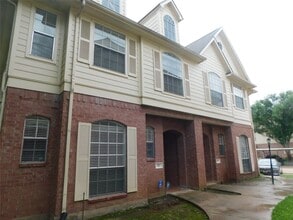 Building Photo - 2710 Grants Lake Blvd