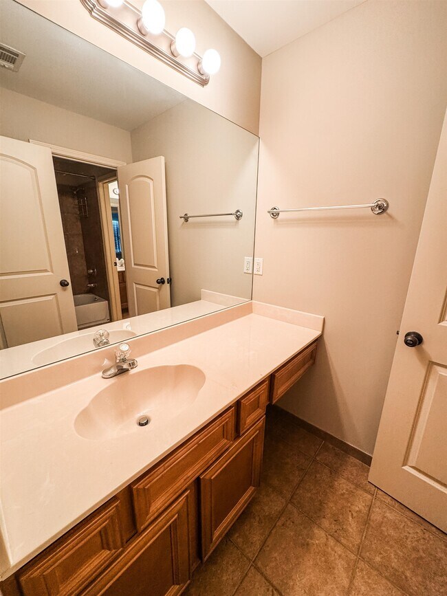 Building Photo - 4776 White Pass Dr
