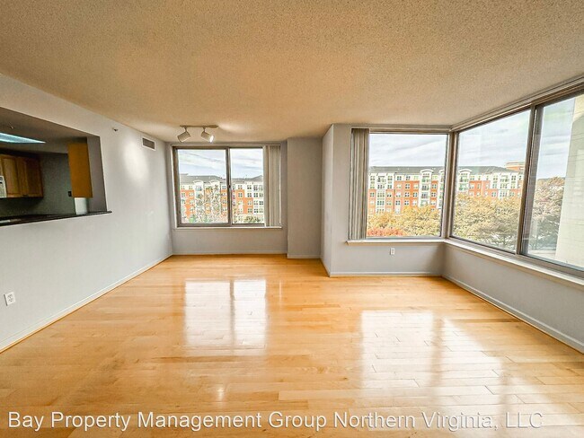 Building Photo - 2 br, 2 bath House - 2726 Gallows Rd #716