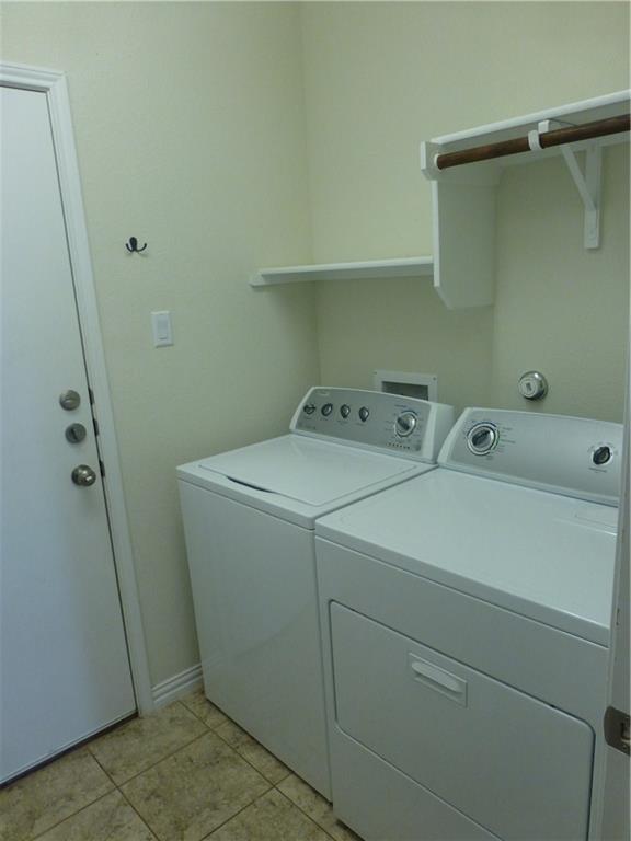 Building Photo - 16029 Hampton Bliss Trce