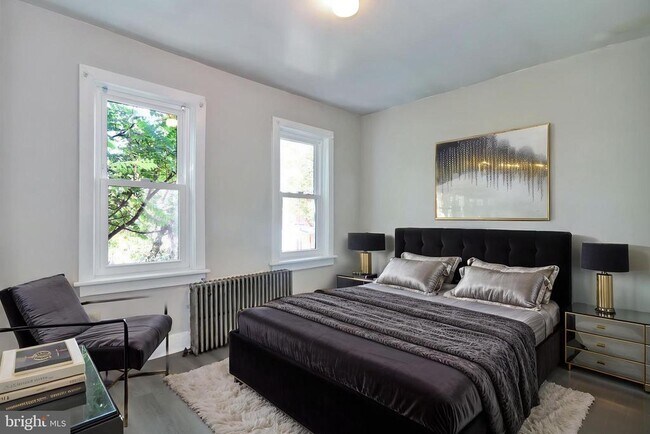 Building Photo - 24 Trent Ave