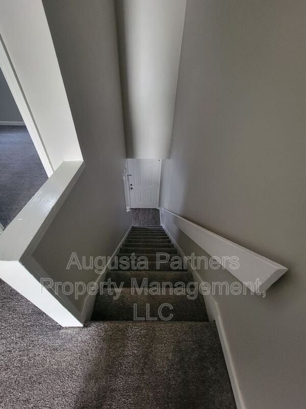 Building Photo - 152 Chalet North CT