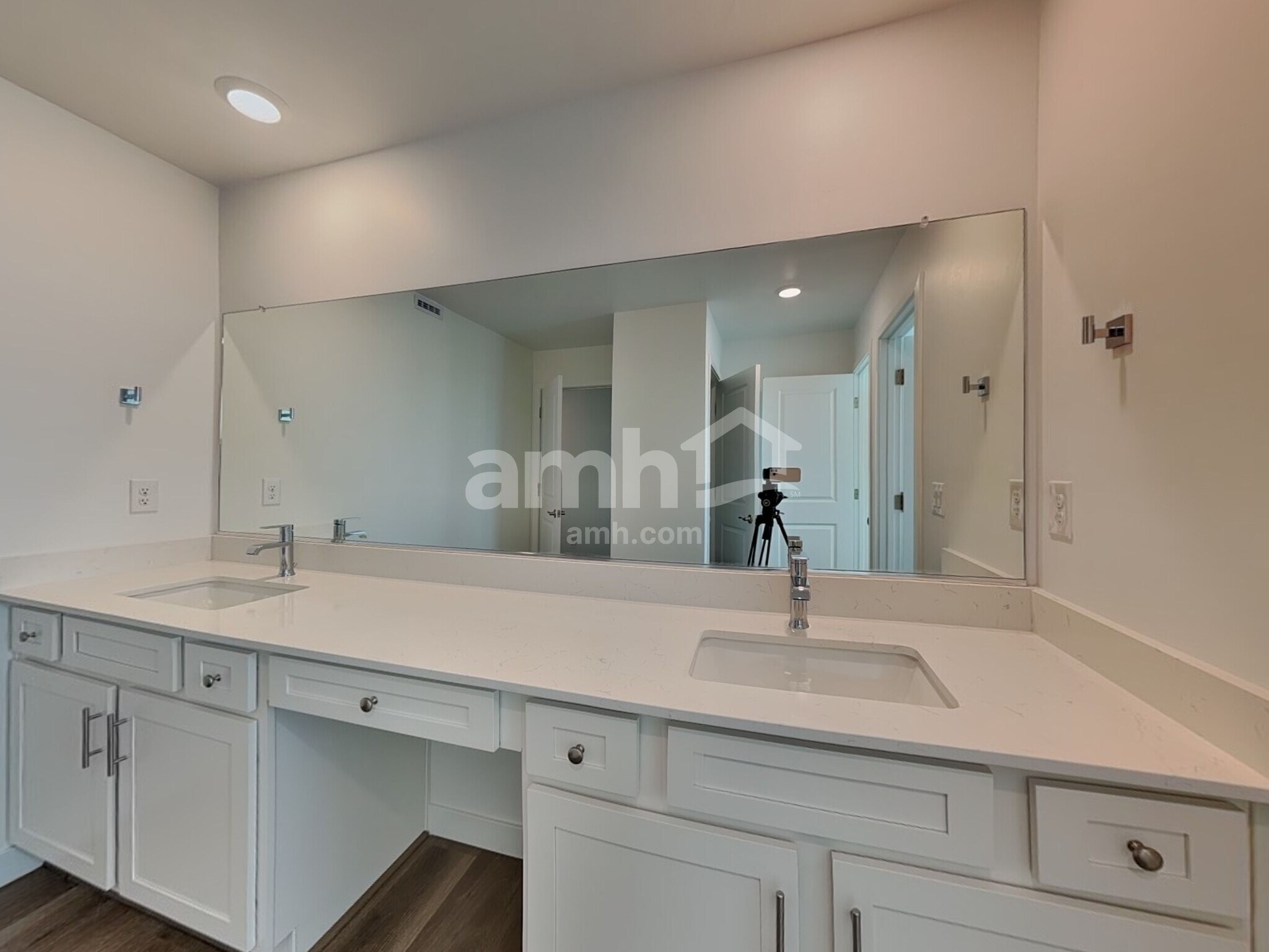 Building Photo - 13042 Mustang Crossing Rd