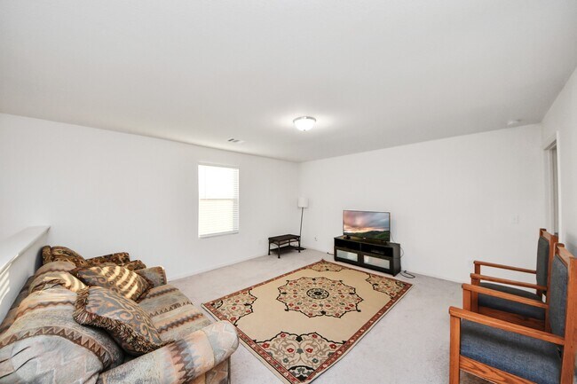 Building Photo - 4830 Highland Spgs Dr