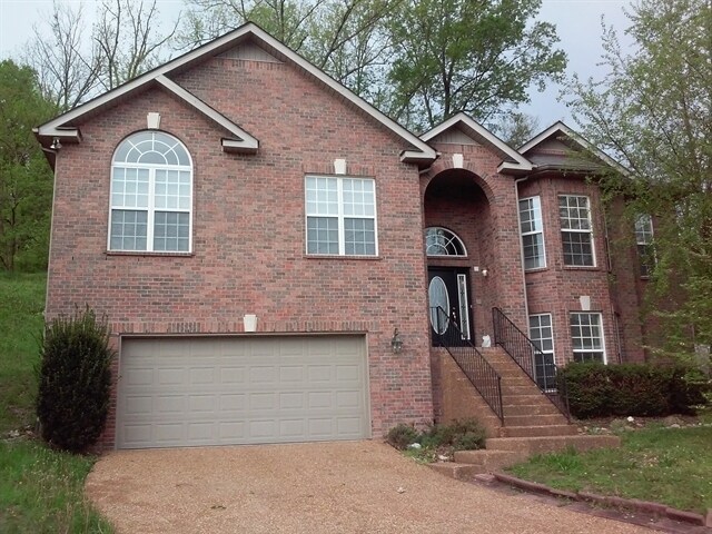 Building Photo - 1013 Streamdale Point W