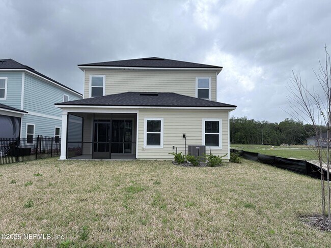 Building Photo - 523 Farmfield Dr