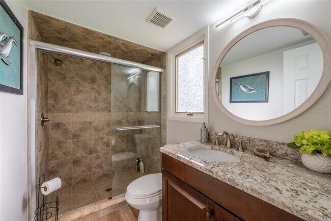 Building Photo - 5005 Canterbury Dr