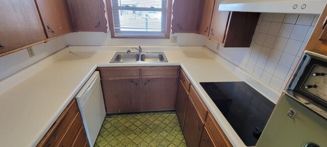 Building Photo - re1417