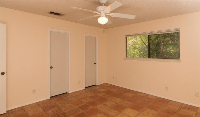 Building Photo - 4508 Elwood Rd