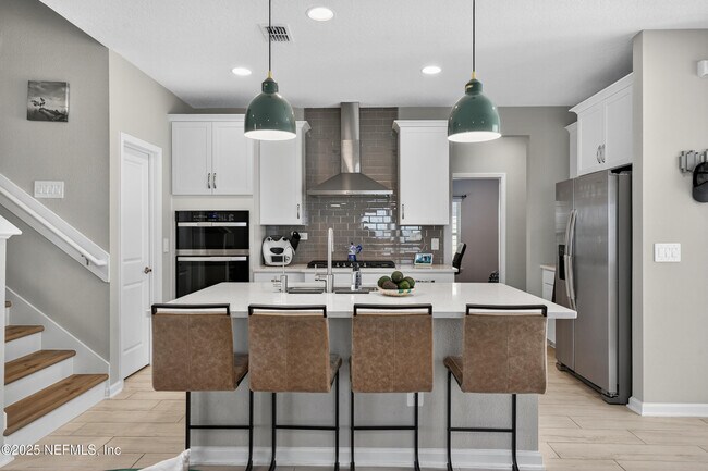 Building Photo - 460 Archstone Wy