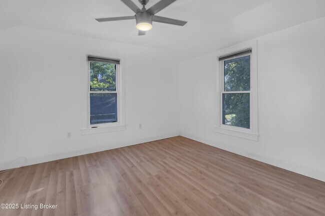 Building Photo - 120 E Ashland Ave