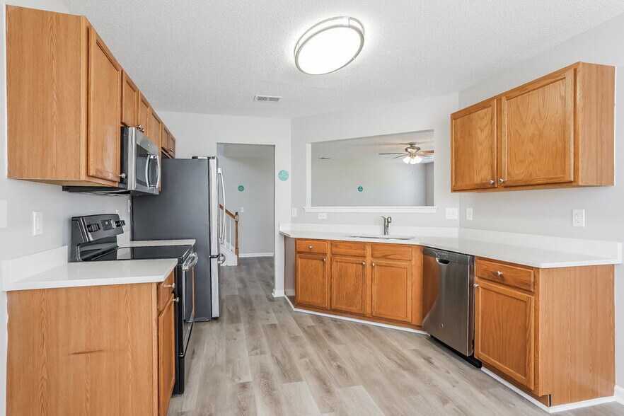 Building Photo - 5901 Roteny Court