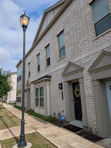 Building Photo - 1924 Bel Air Dr
