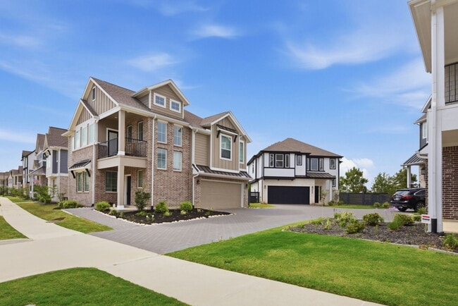 Building Photo - 15155 Colorado Bnd Pk Dr