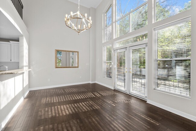 Building Photo - 200 S Dawson St