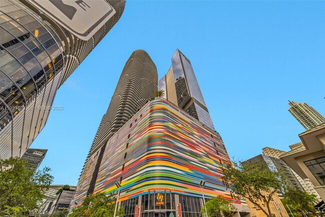 Building Photo - 801 S Miami Ave