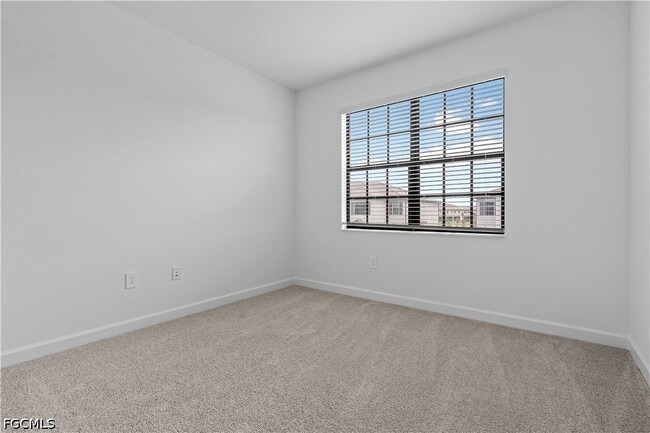 Building Photo - 14150 Gardeners Wy