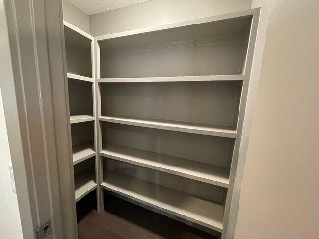 Building Photo - All Brick, 3 bedrooms AND 3 car garage