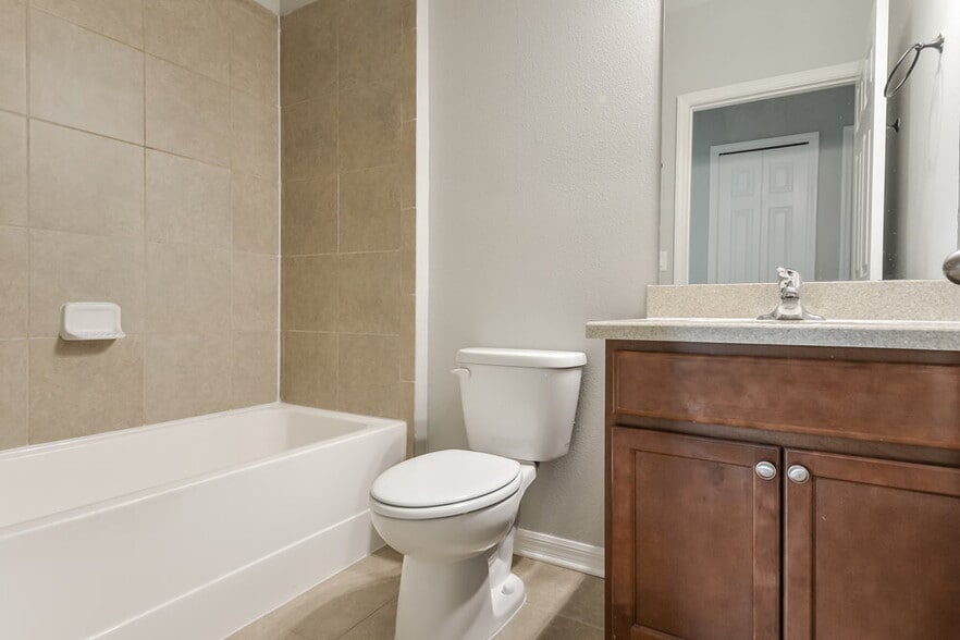 Building Photo - 3309 13th St E