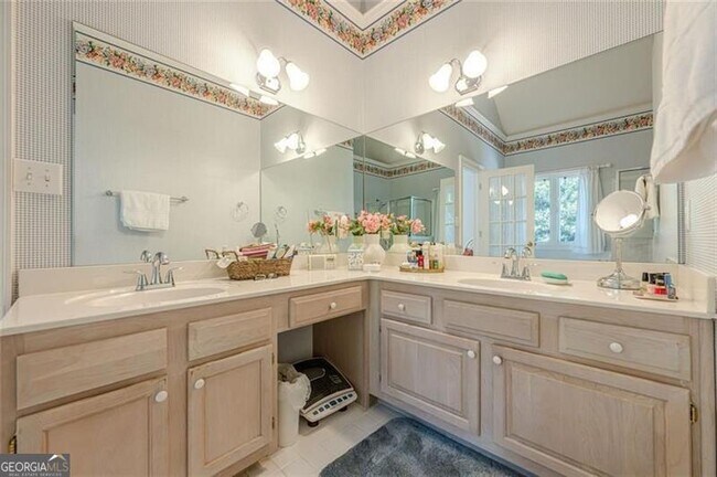 Building Photo - 322 Pebble Trail