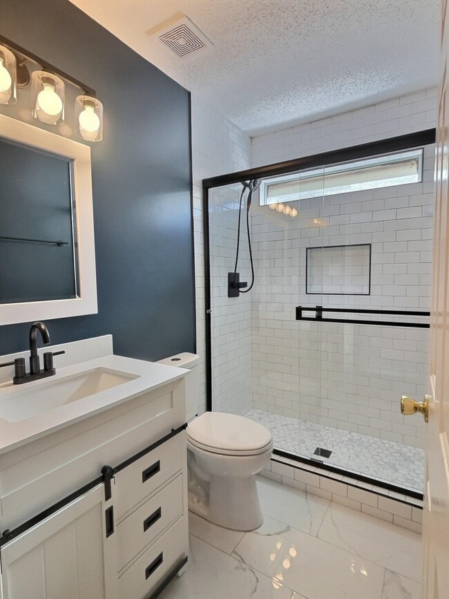 Building Photo - 1479 Wolf Ridge Dr