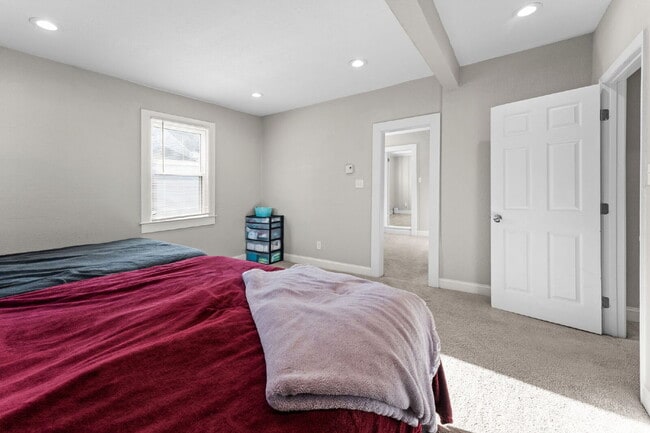 Building Photo - 254 Pocahontas Pl