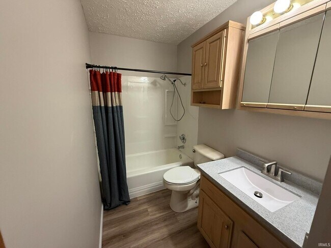 Building Photo - 4126 W Belle Ave