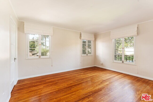 Building Photo - 3008 Motor Ave