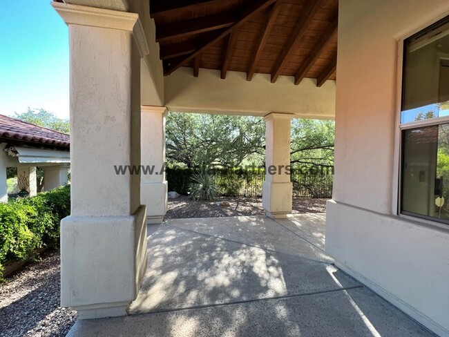 Building Photo - Beautiful Fairway Home on Arizona National