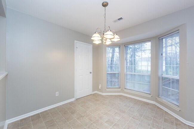 Building Photo - Wonderful 3BD/2BA Open Concept Ranch Home!