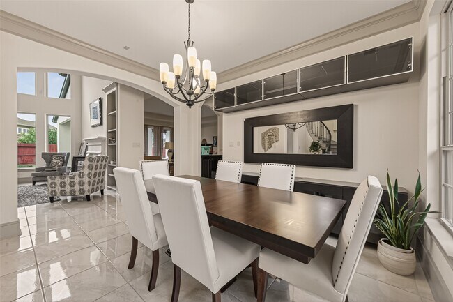 Building Photo - 2515 Avon Gate Ct