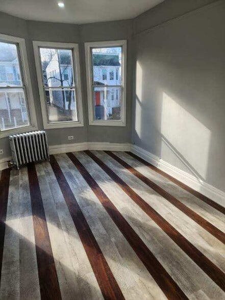 Building Photo - 30 Schuyler Ter