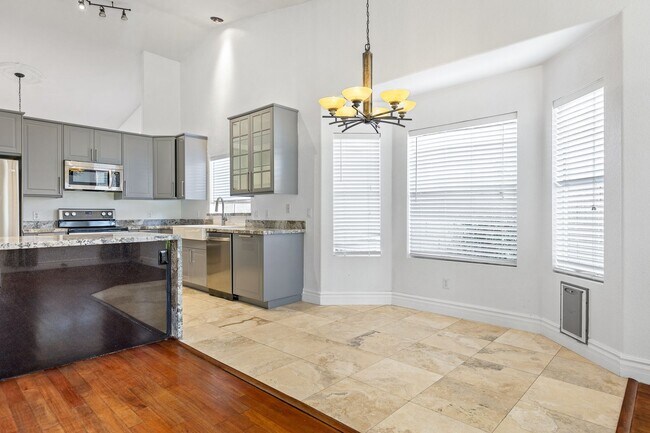 Building Photo - Beautiful 4 bedroom home in North Phoenix
