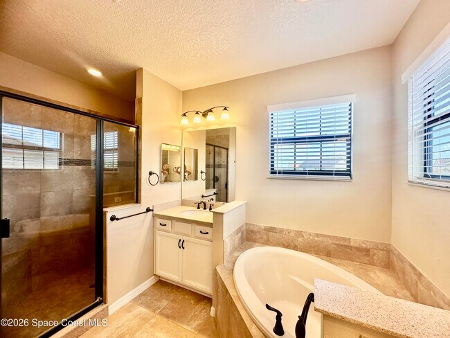 Building Photo - 8880 Napolo Dr