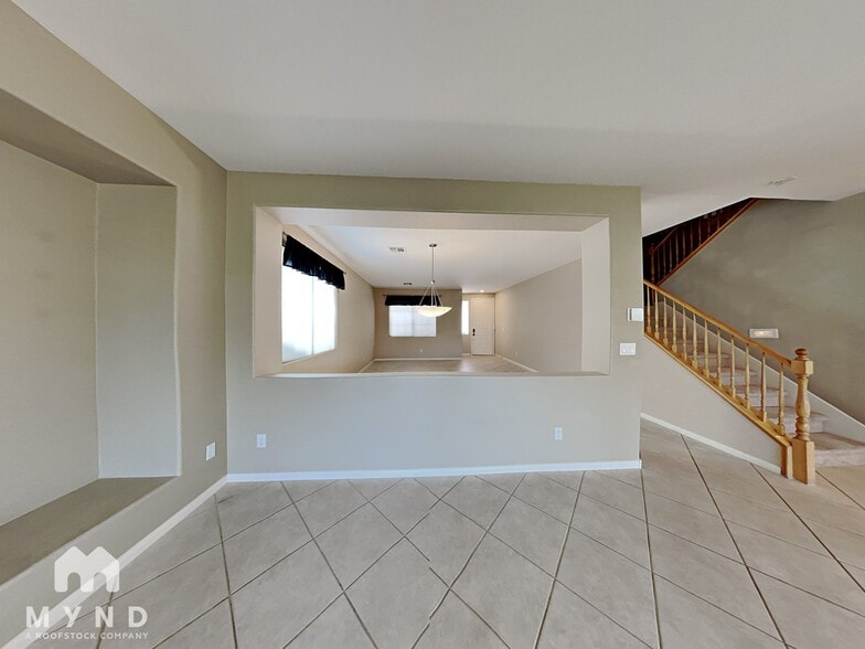Building Photo - 2728 La Porte Ct