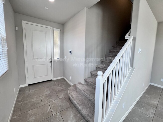 Building Photo - 3704 Savant Ln