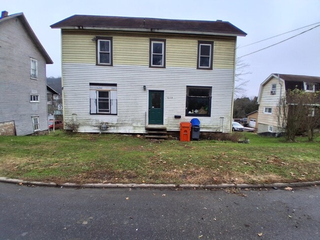 Building Photo - 1035 E Main St