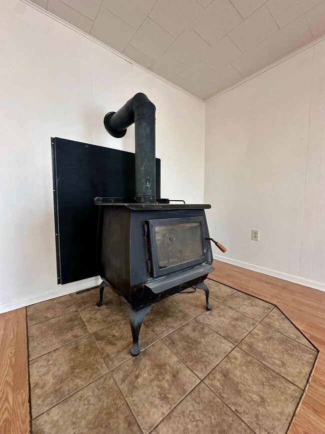 Building Photo - Nice home for rent in Metolius!