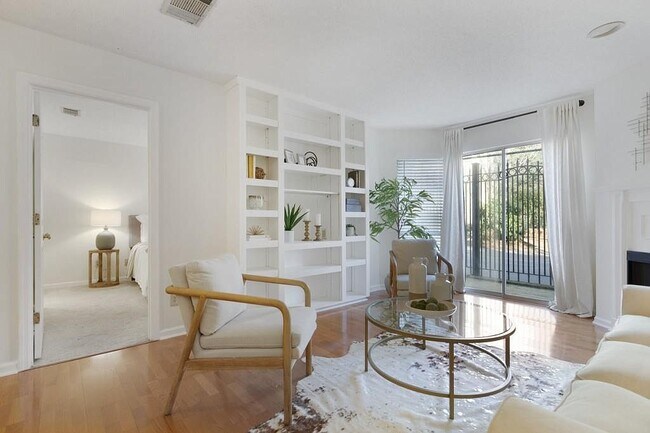 Building Photo - 209 14th St NE