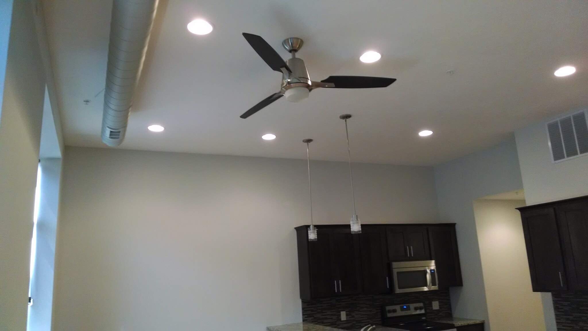 Building Photo - 617 Pierce St