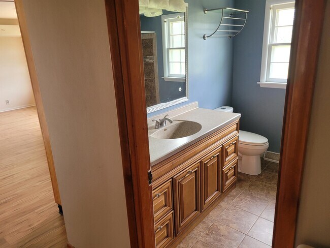 Building Photo - 2853 OH-63