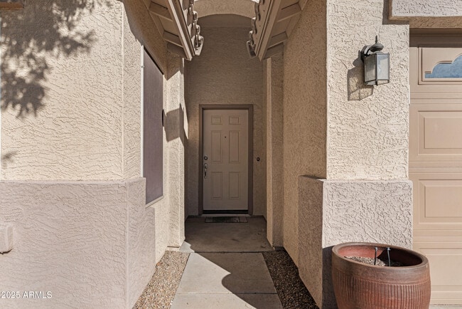 Building Photo - 44454 W Oster Dr